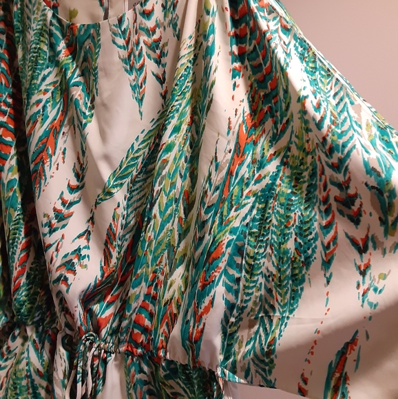 Top - Picture 3 of 4